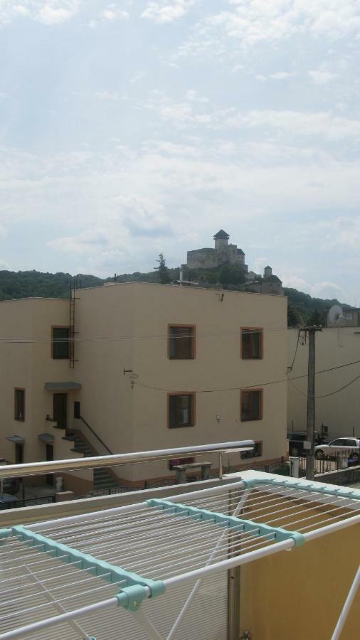 Appartamento Privát na Sihoti 1 Trenčín Esterno foto
